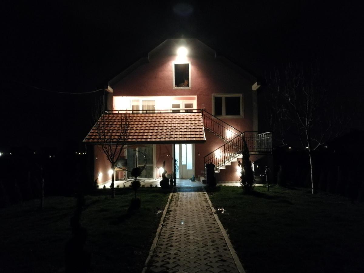Apartments "Predah Kod Baraca" Ниш Экстерьер фото