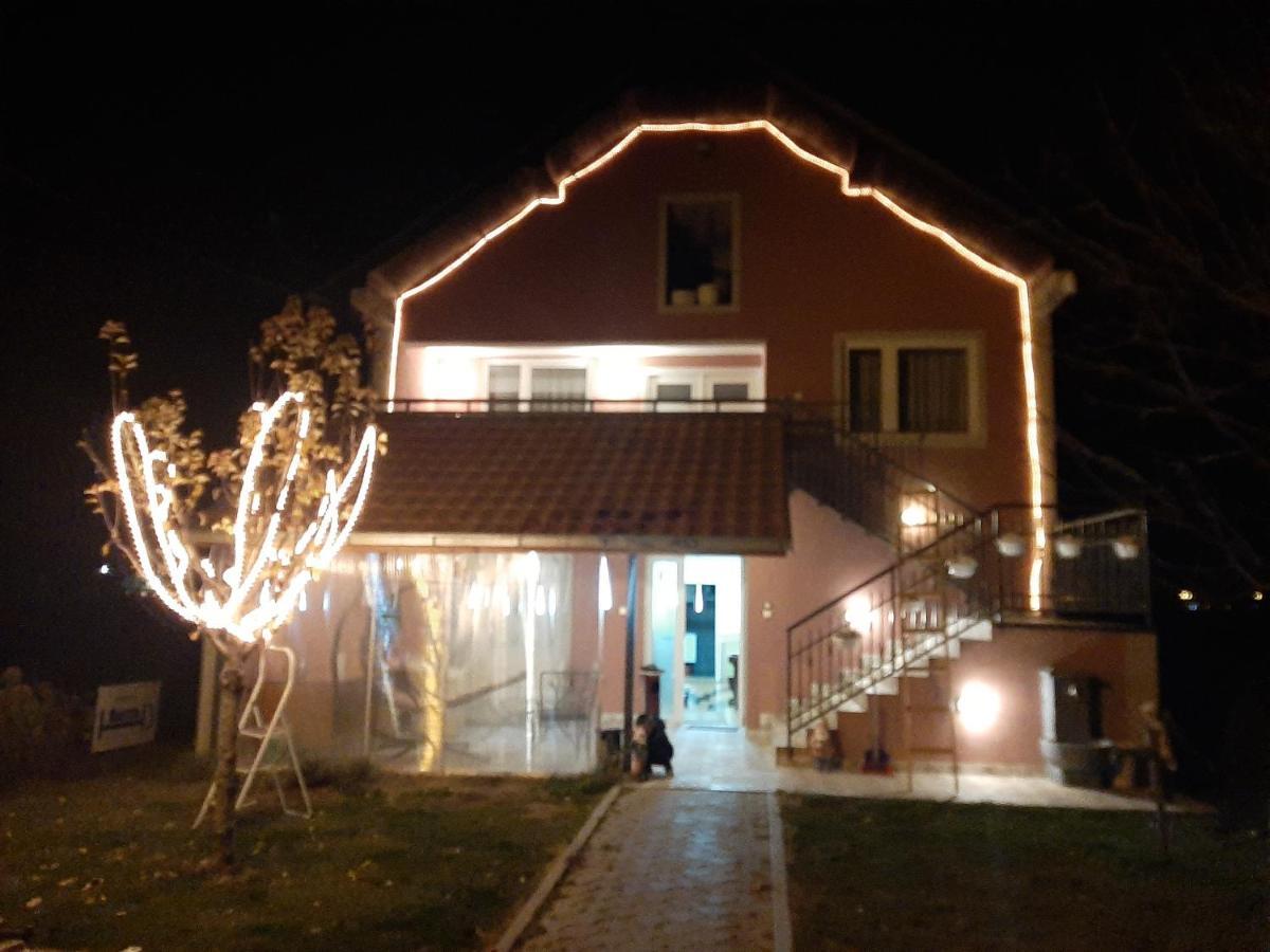 Apartments "Predah Kod Baraca" Ниш Экстерьер фото